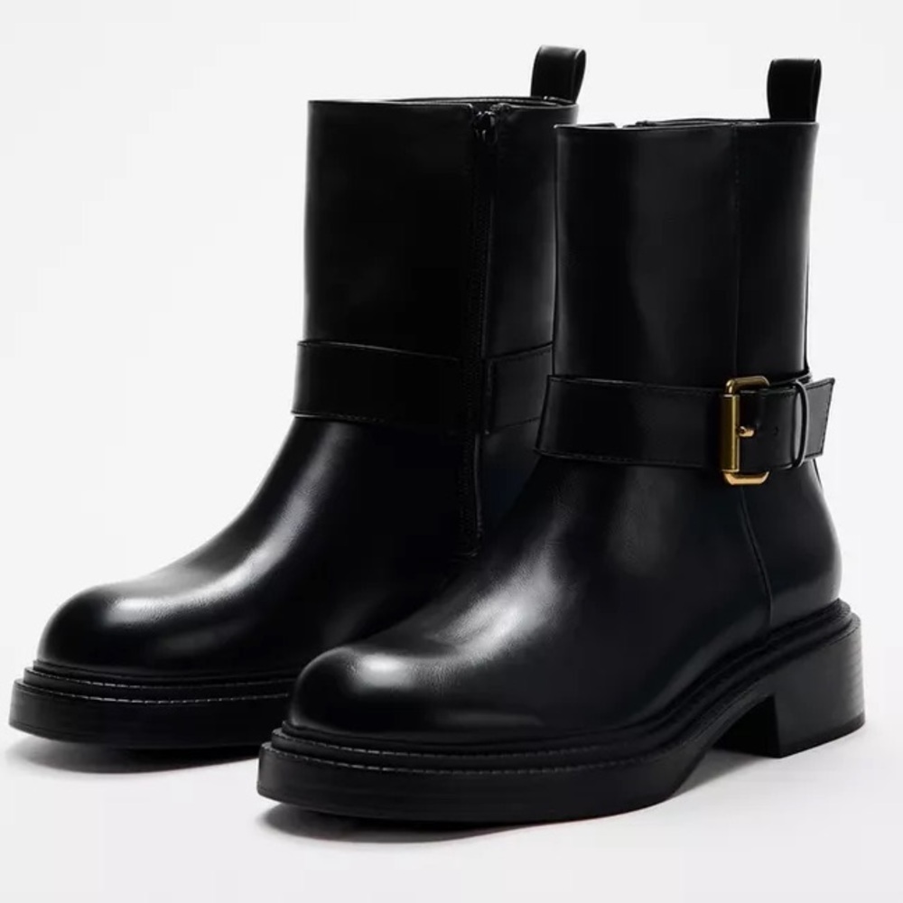 NWT Zara Boots| Zara FLAT BUCKLED Black ANKLE BOOTS
